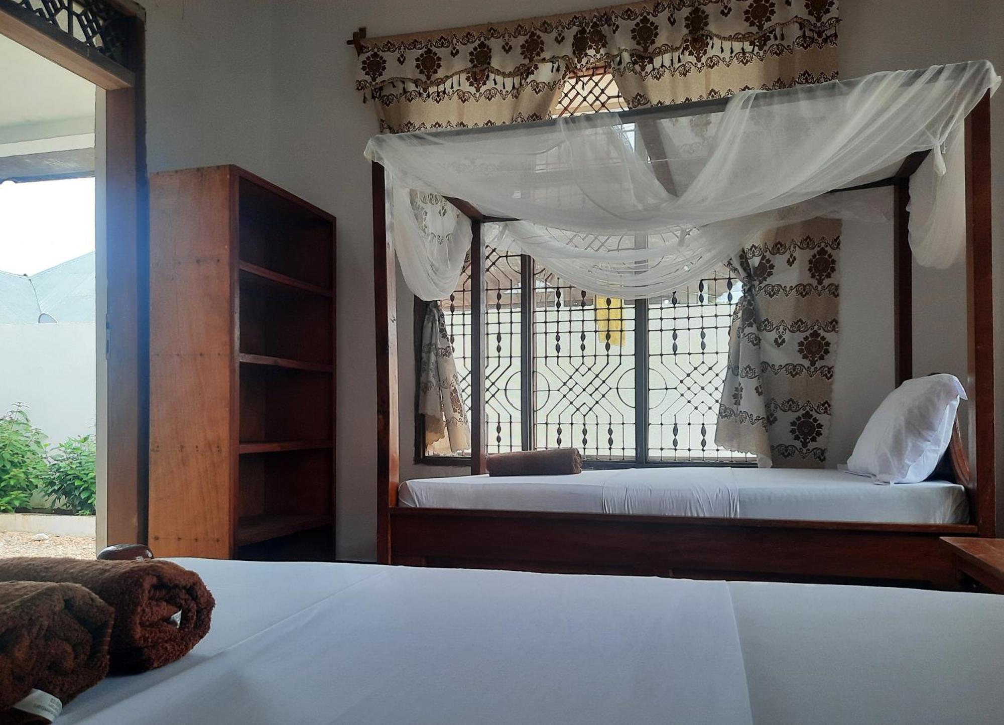 Bed and Breakfast Kajificheni House Нунгви Экстерьер фото