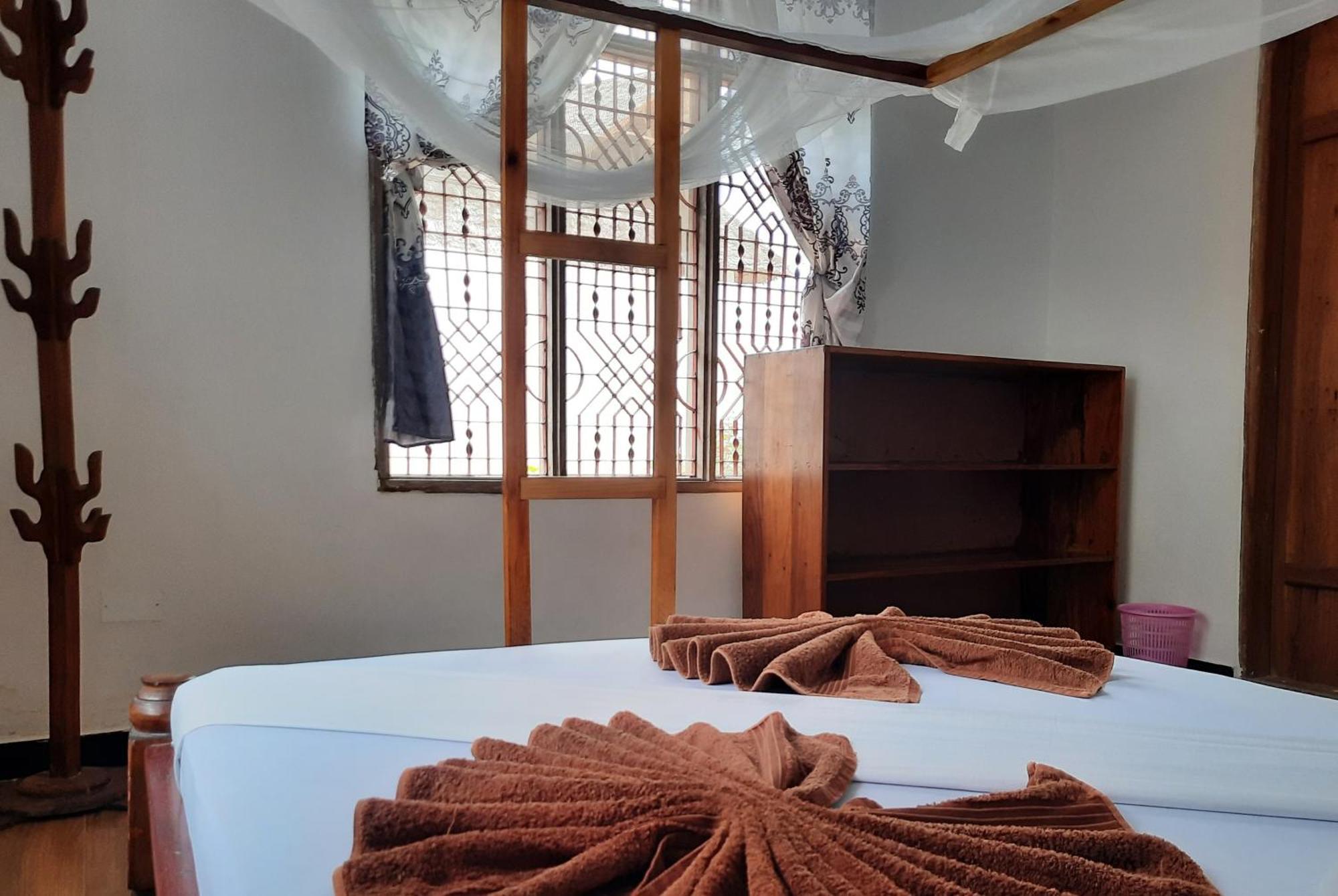 Bed and Breakfast Kajificheni House Нунгви Экстерьер фото